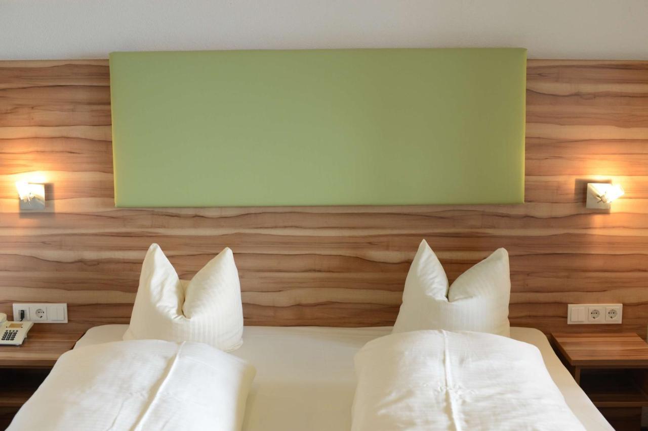 Hotel Talhof Garni&More In Waengle Bei Ройте Екстериор снимка