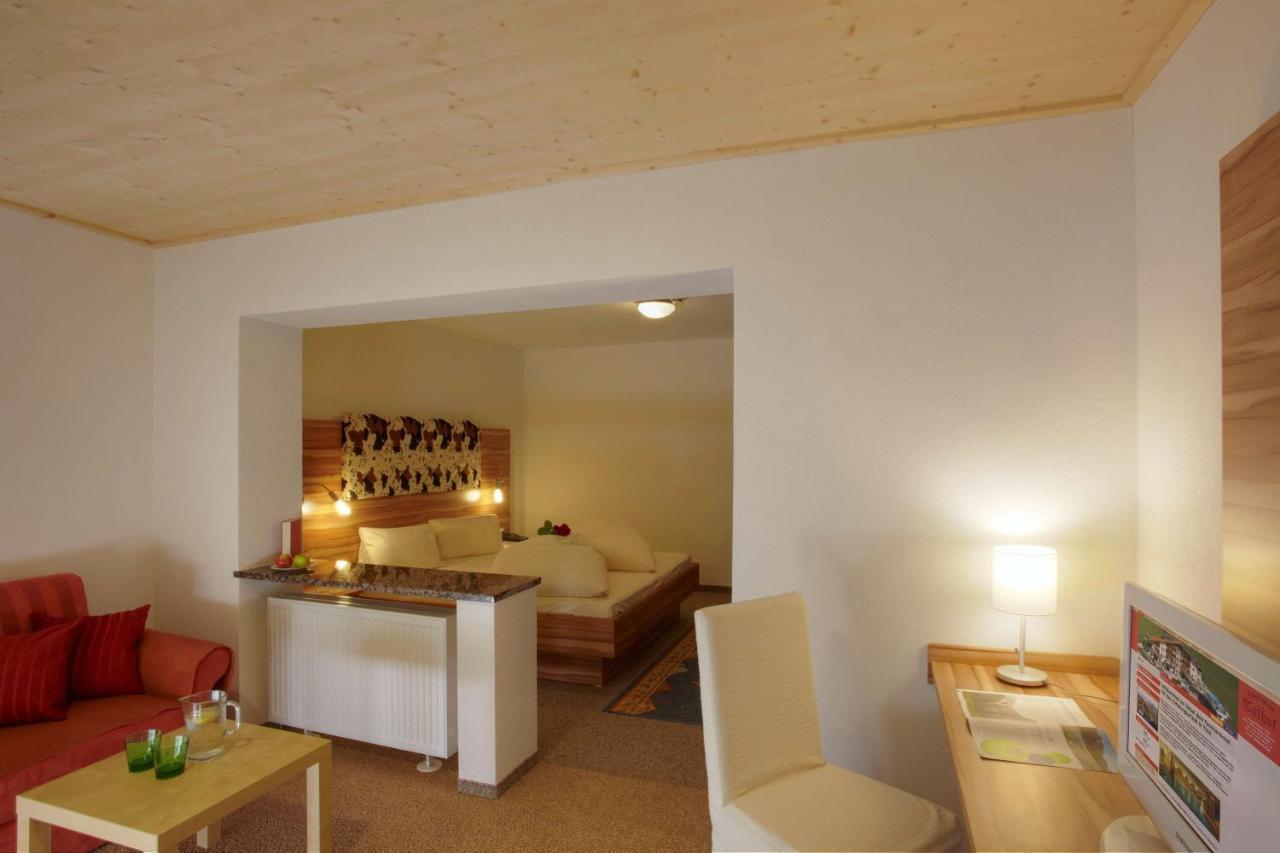 Hotel Talhof Garni&More In Waengle Bei Ройте Екстериор снимка