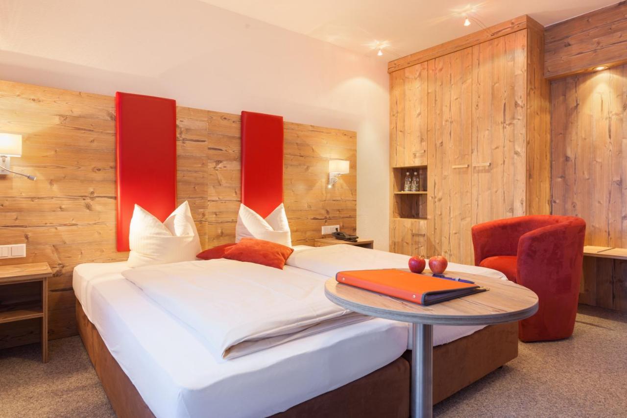 Hotel Talhof Garni&More In Waengle Bei Ройте Стая снимка